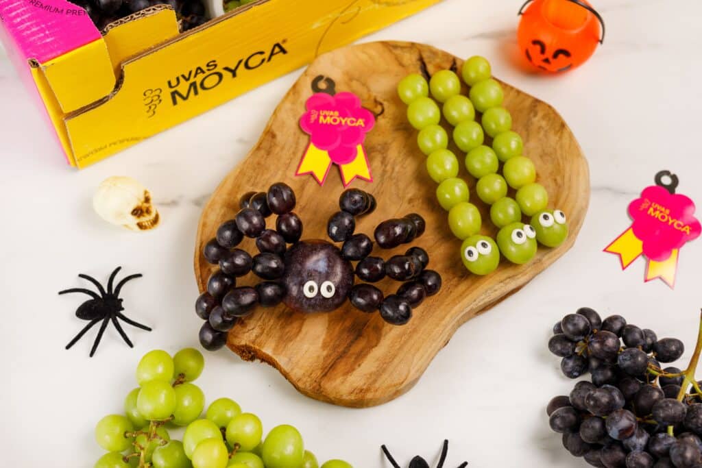 Uvas moyca terroríficamente divertidas para Halloween